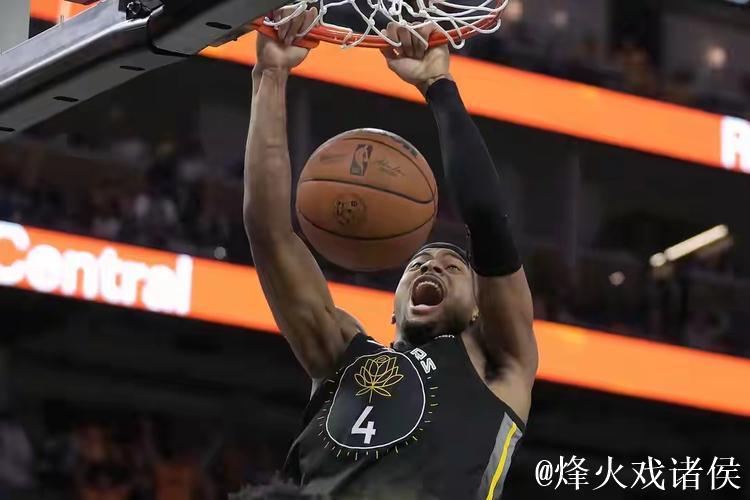 科尔:穆迪今晚的表现配得上终结阵容,下一场会有大不同 科尔:穆迪今晚的表现配得上终结阵容,下一场会有大不同